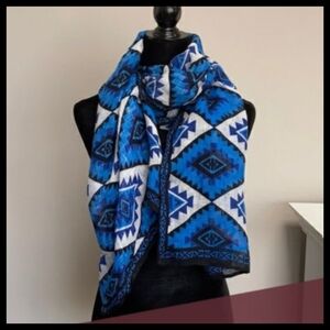 Chico’s Oversized Chic Statement Scarf Aztec Print Blue Black●